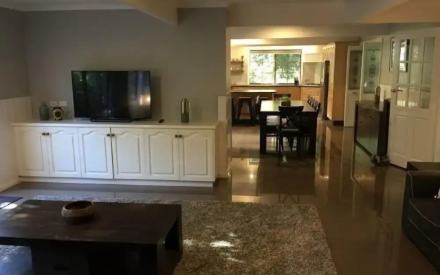 Tudor House - Large Family Home