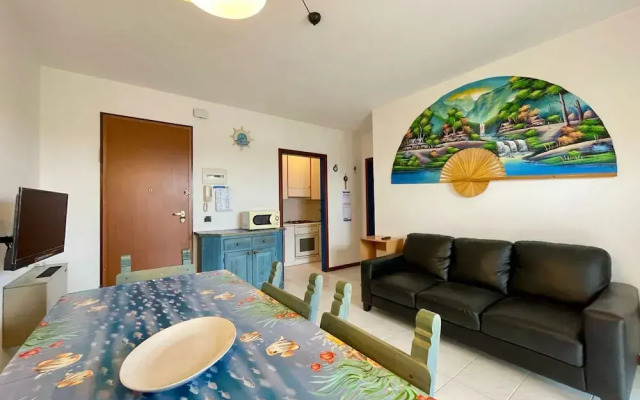 Bright Apartment Close to the Beach