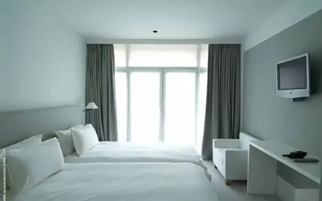 Pol Hotel