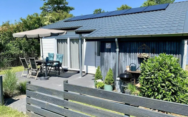 Bungalow for 4 Persons With South-facing Terrace