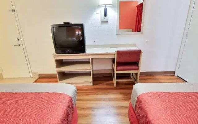 Motel 6 Williamsburg