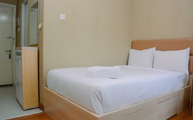 Cozy Living Studio at Cosmo Terrace Apartment