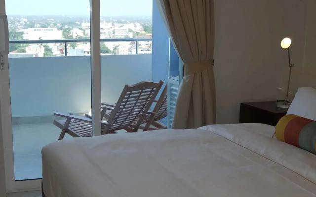 The Penthouse Above Sea