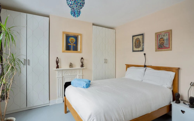 NEW Spacious 2BD House With Garden Gillingham Kent