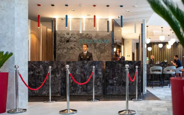 Hotel Crystal