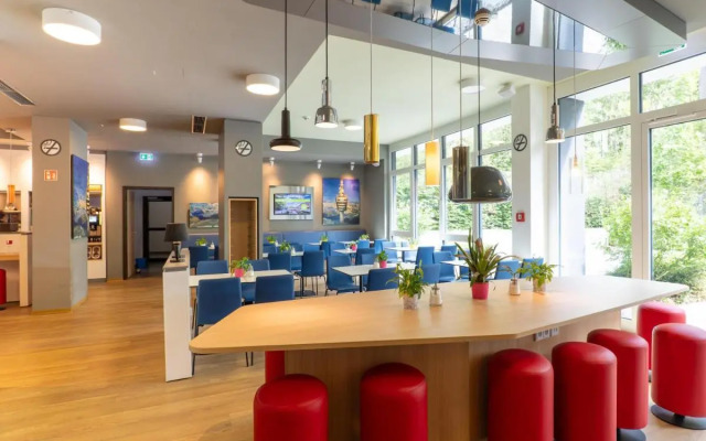 B&B HOTEL Stuttgart-Airport/Messe