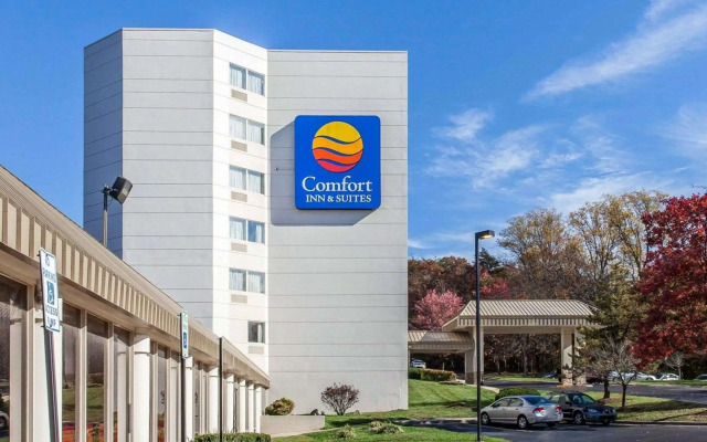 Clarion Hotel & Suites BWI Airport North