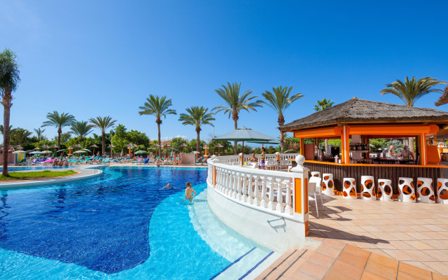 Playa Real Resort