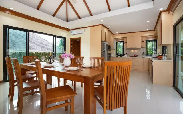Balinese-Style 3BR Pool Villa Tina