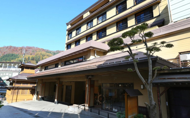 Ryokan Sakaya