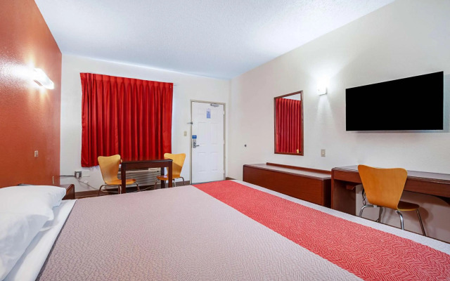 Motel 6 Covington, TN