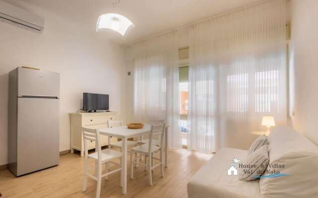 Sr-f943-ulag29a1 - Anita Apartment