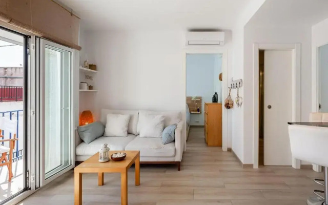 LLAFRANC 100 - calle Coral-