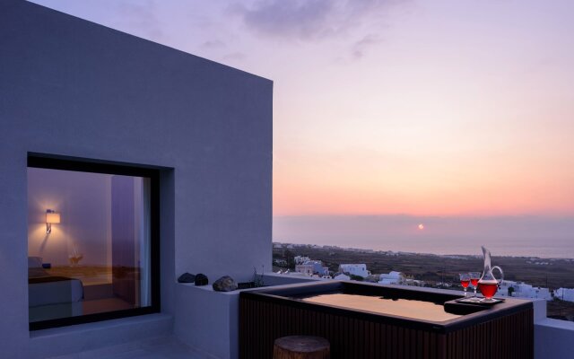 Ryolithos Suites