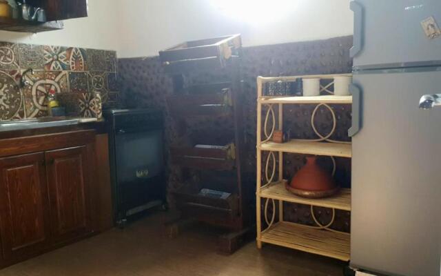 Cabanon pied sur mer