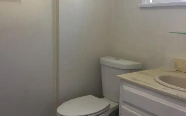 Unique 2 Bedroom in Burbank