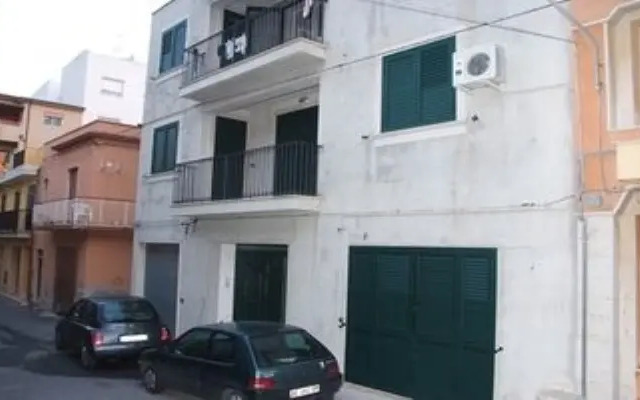 Sabbia1 CaseSicule, Apartment in the City Center and beside the Main Square, Beach at 100 m, Wi-Fi