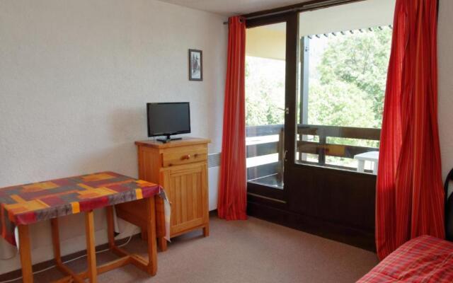 AI208 Studio 4 Pers Proche base de loisirs Carroz