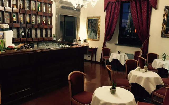 Hotel Bosone Palace