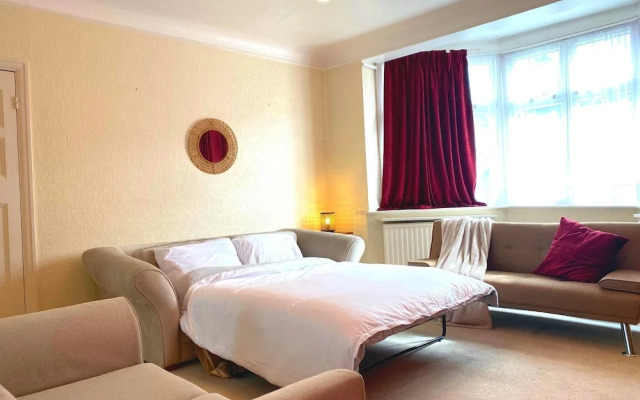 Bright and Spacious 4 Bedroom Home