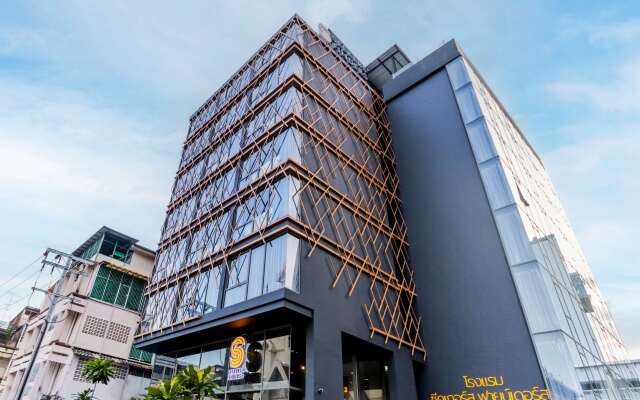 Seekers Finders Rama IV Hotel, SureStay Collection by BW