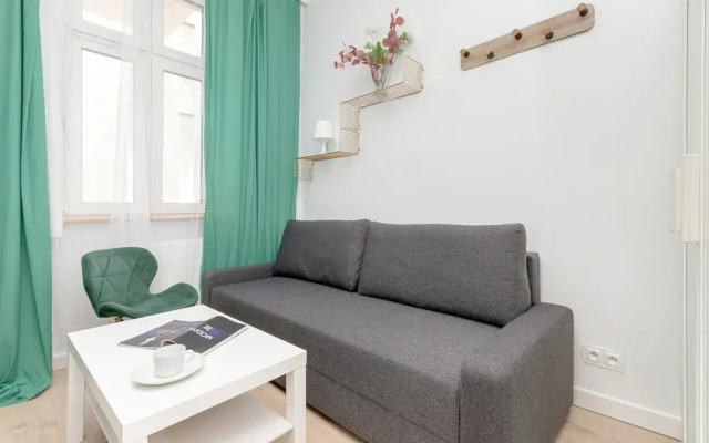 Bright Studio With Balkony by Renters