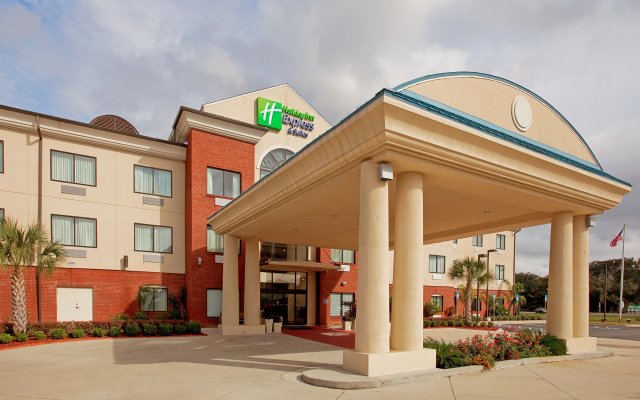 Holiday Inn Express Hotel & Suites Panama City-Tyndall, an IHG Hotel