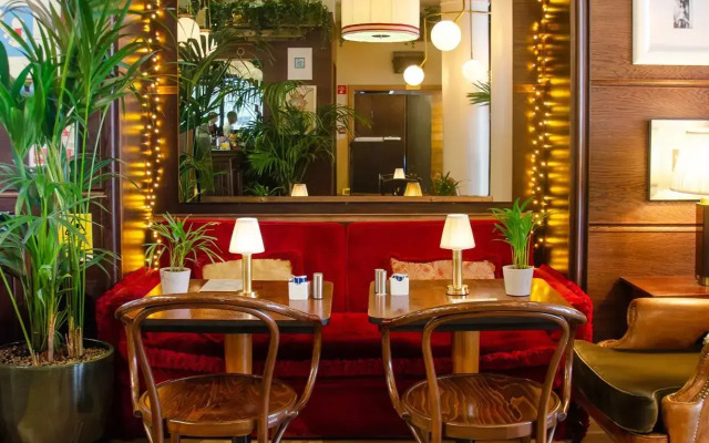 Browns Boutique Hotel