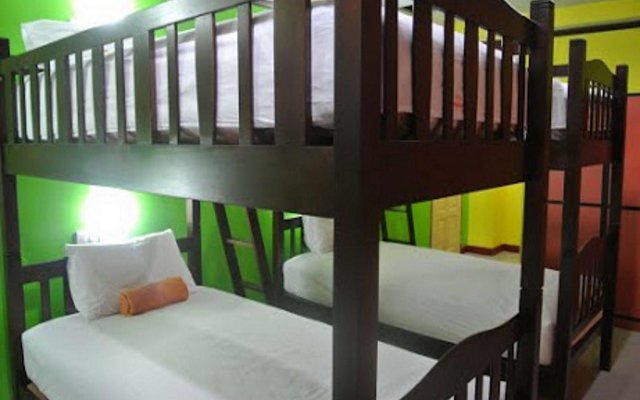 Silla Patong Hostel