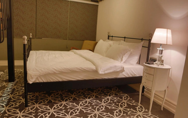 Frida Suites and Aparts