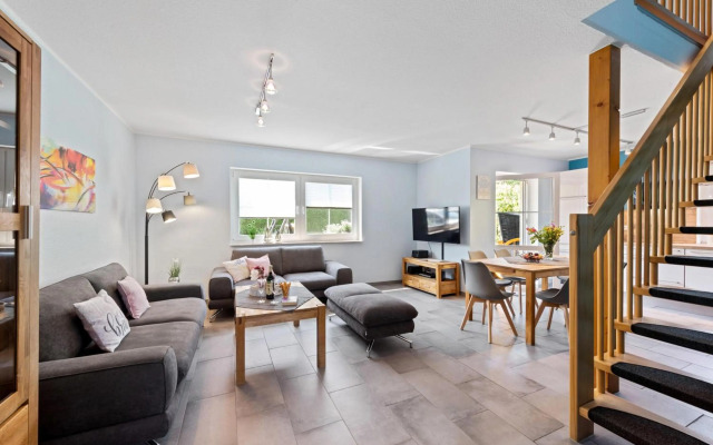 Am Bahndamm _Haus Meerblick_