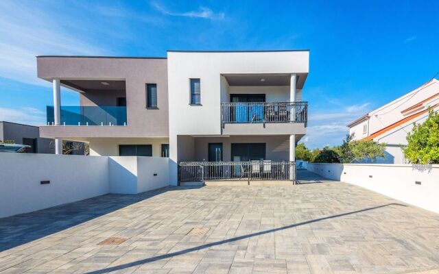 Apartment Spanic 1