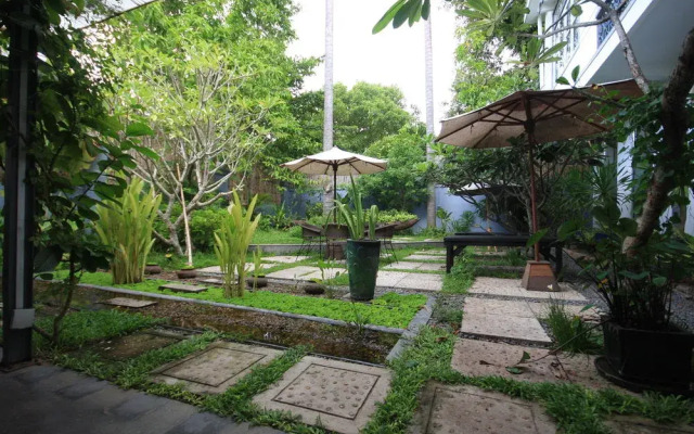 Frangipani Villa-90s Hotel