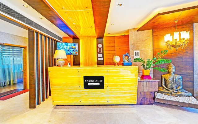 Super Townhouse Indiranagar