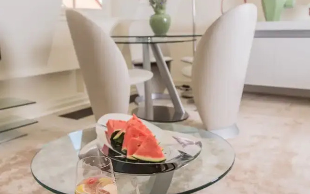 President Boutique Apartment