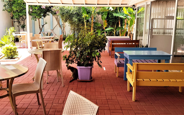 Summer Rose Hotel