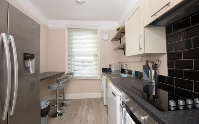 Salt Lane Apartments