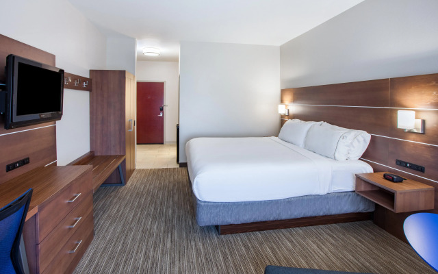Holiday Inn Express & Suites Texarkana by IHG