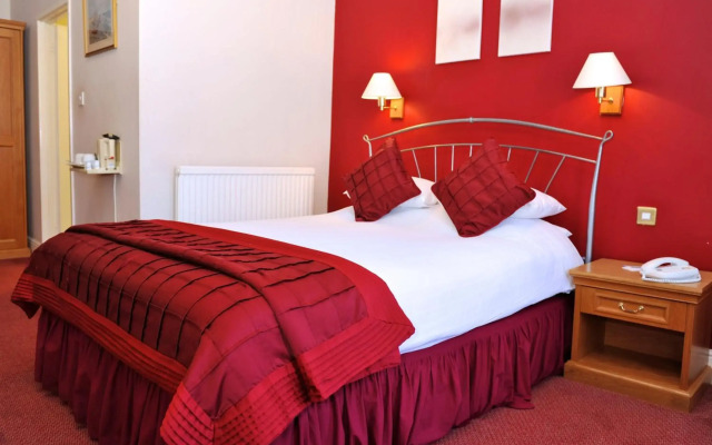 Royal Exeter Hotel