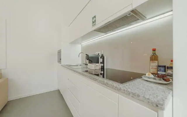 Porto Modern Downtown Apartment C
