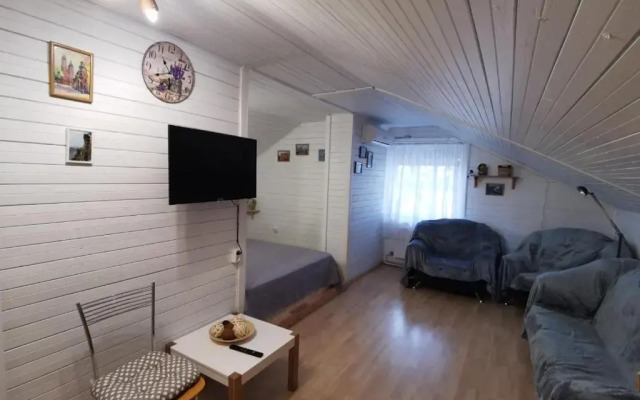 Garden Chalet