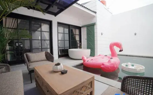 Ubu Villa California