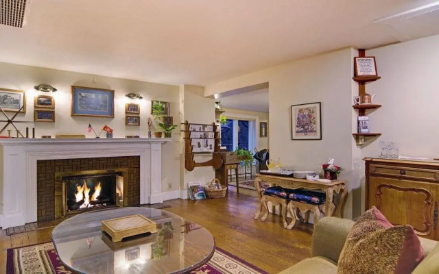 Babbling Brook Inn