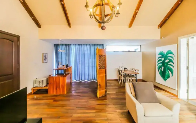 Zizai Garden Traveling with Hotel