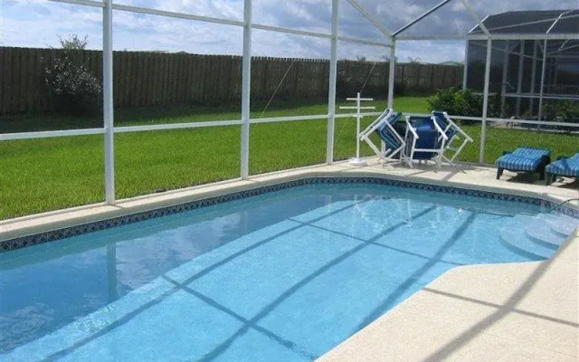 Florint Pool Homes