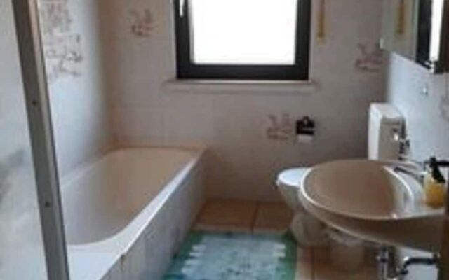 Apartment in Silbecke With Garden