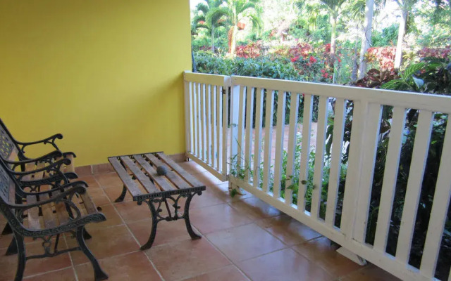 Jardines Vista del Mar Condos