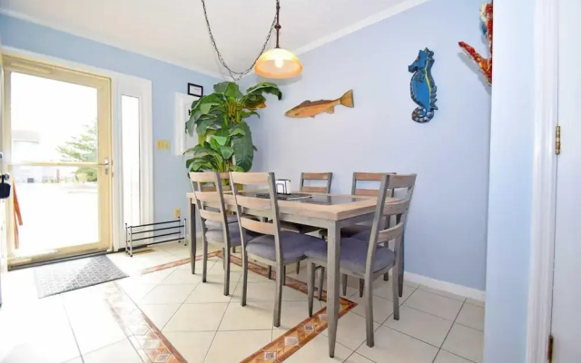 Sea Jay 616c 2 Bedroom Townhouse by RedAwning