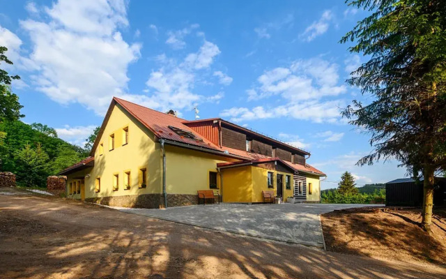 Villa Near Prkenny Dul With Sauna
