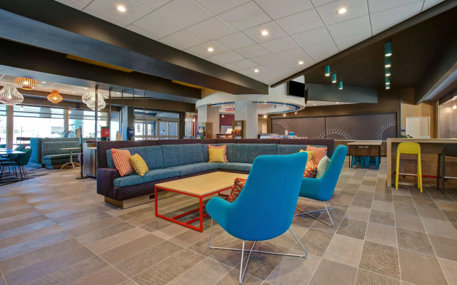 Tru by Hilton Grand Prairie